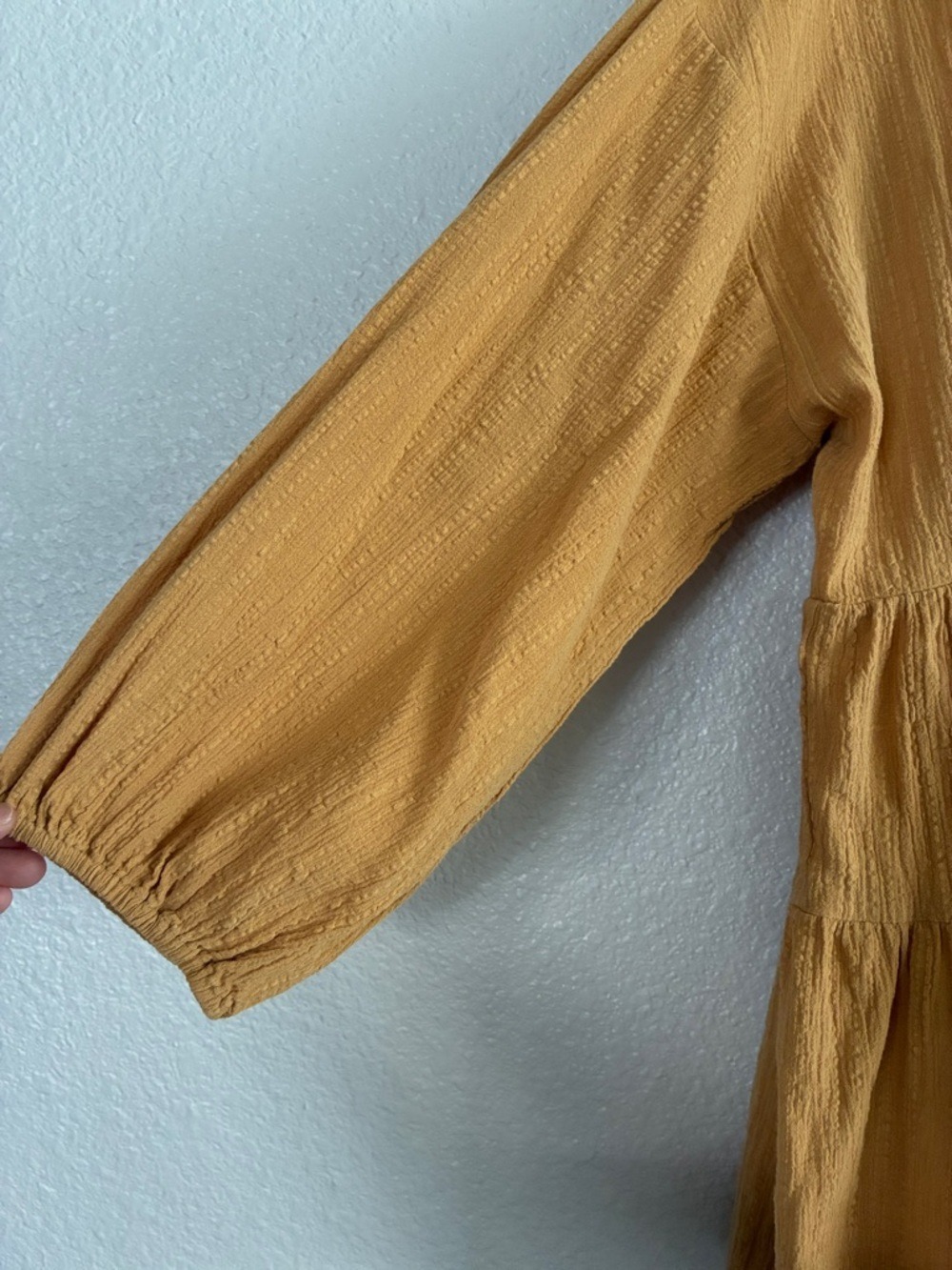 Vici Mustard Tiered V-Neck Peasant Top Size L - Picture 3 of 4